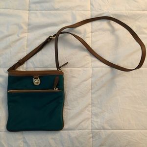 Michael kors crossbody leather strap bag